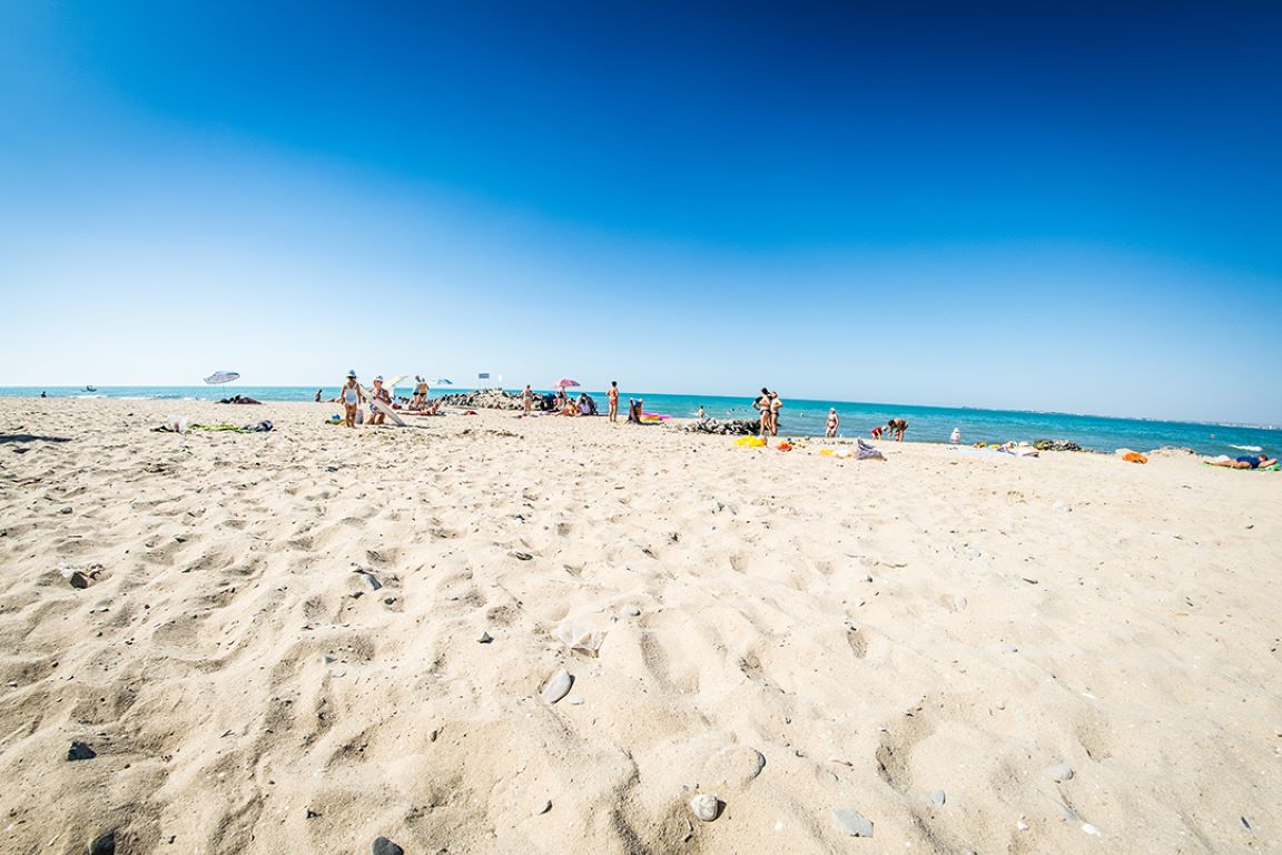 Privilege Fort Beach-Plaza.jpg