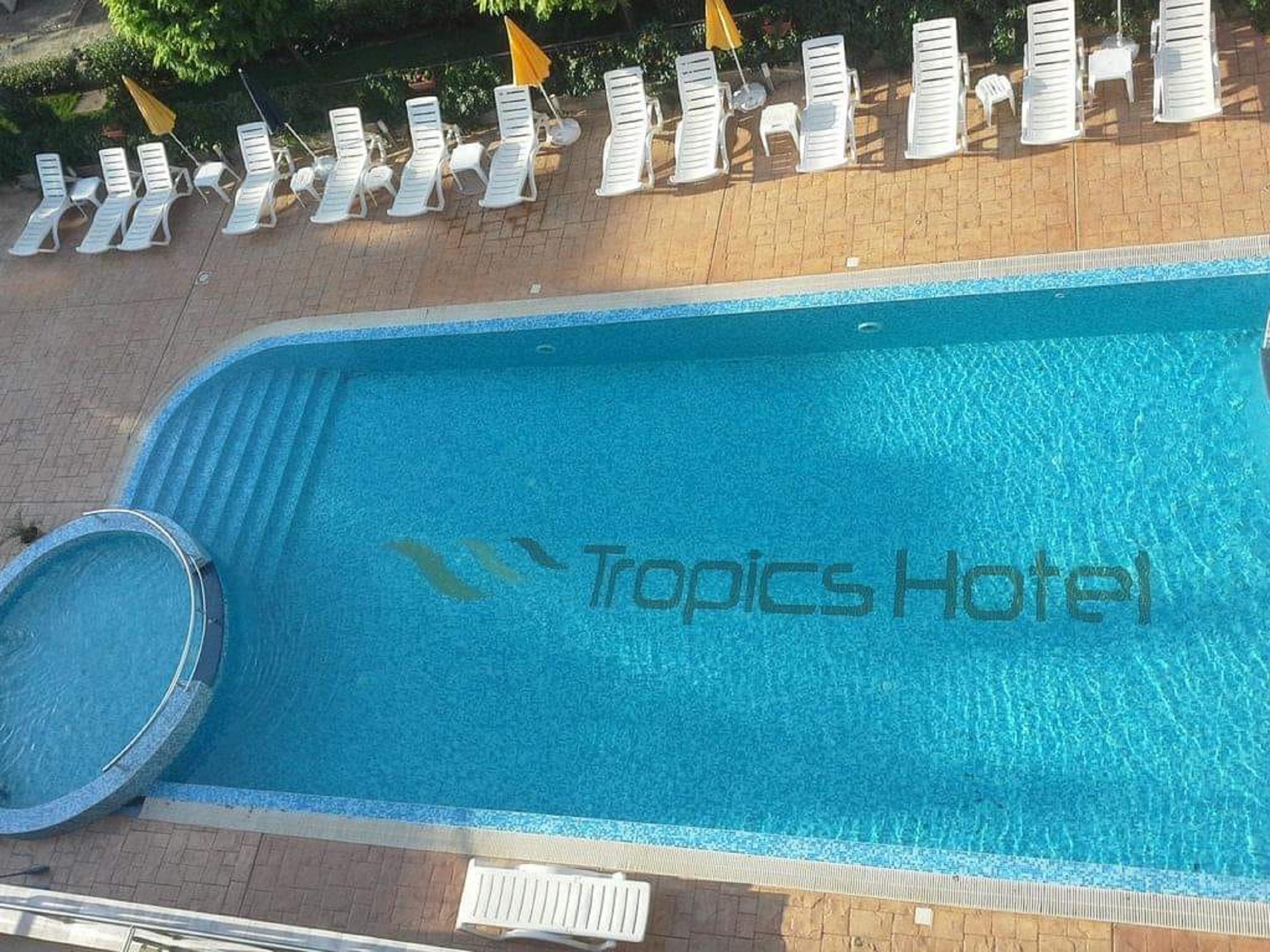 Tropics Hotel-Bazen.jpg