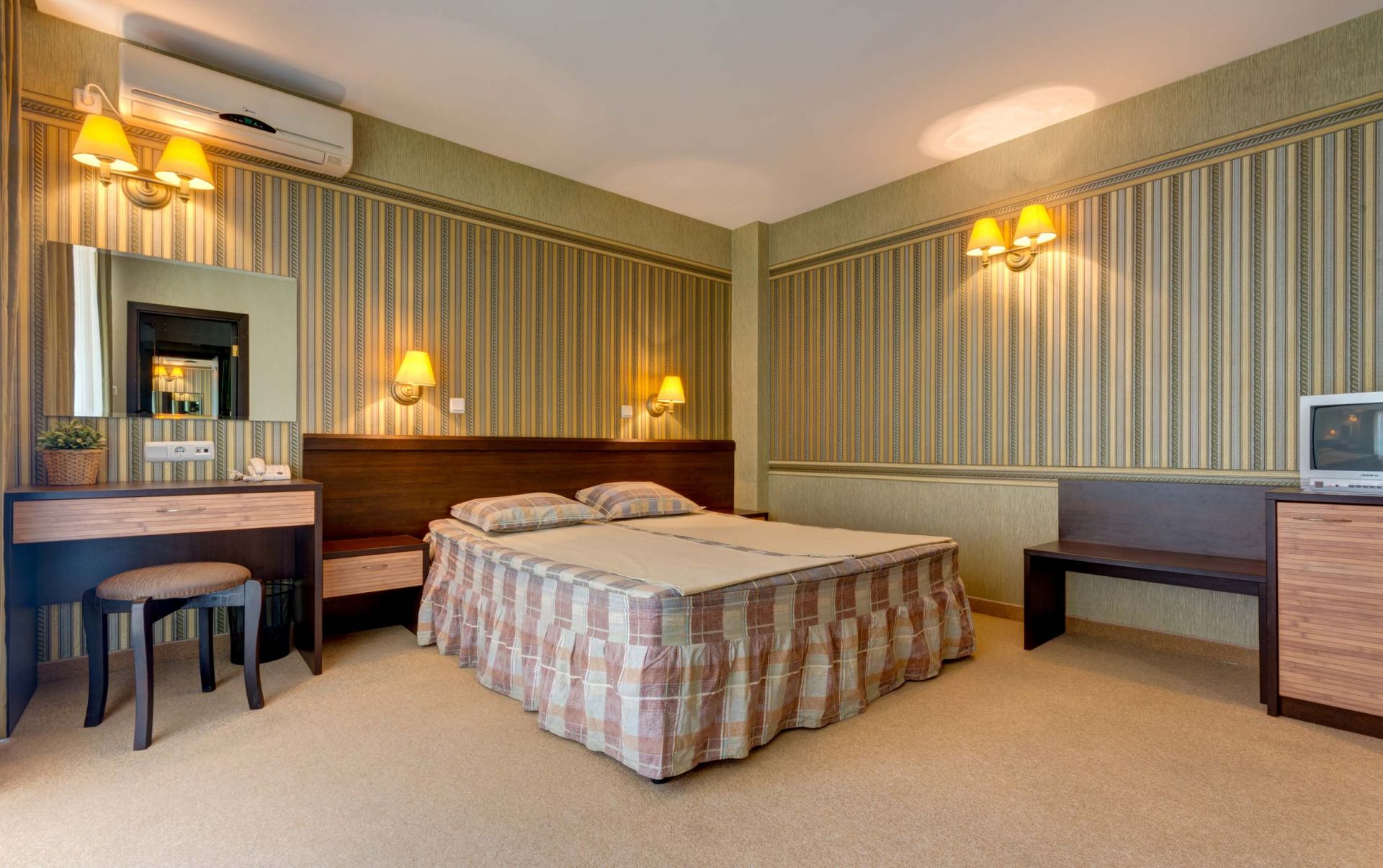 Kalithea Hotel-Standardna soba.jpg