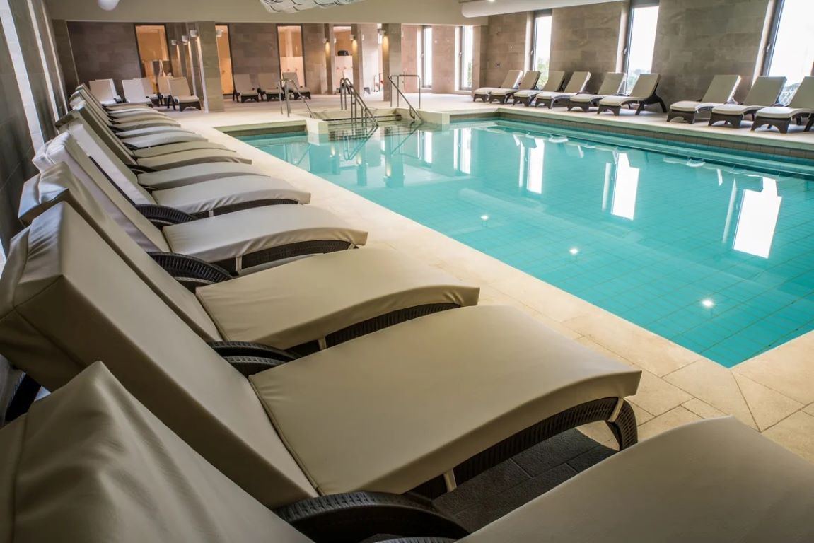 Hotel Termal-Unutrasnji bazen.jpg