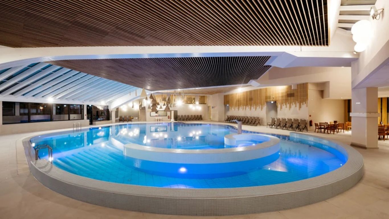 Hotel Ajda-Unutrasnji bazen.jpg