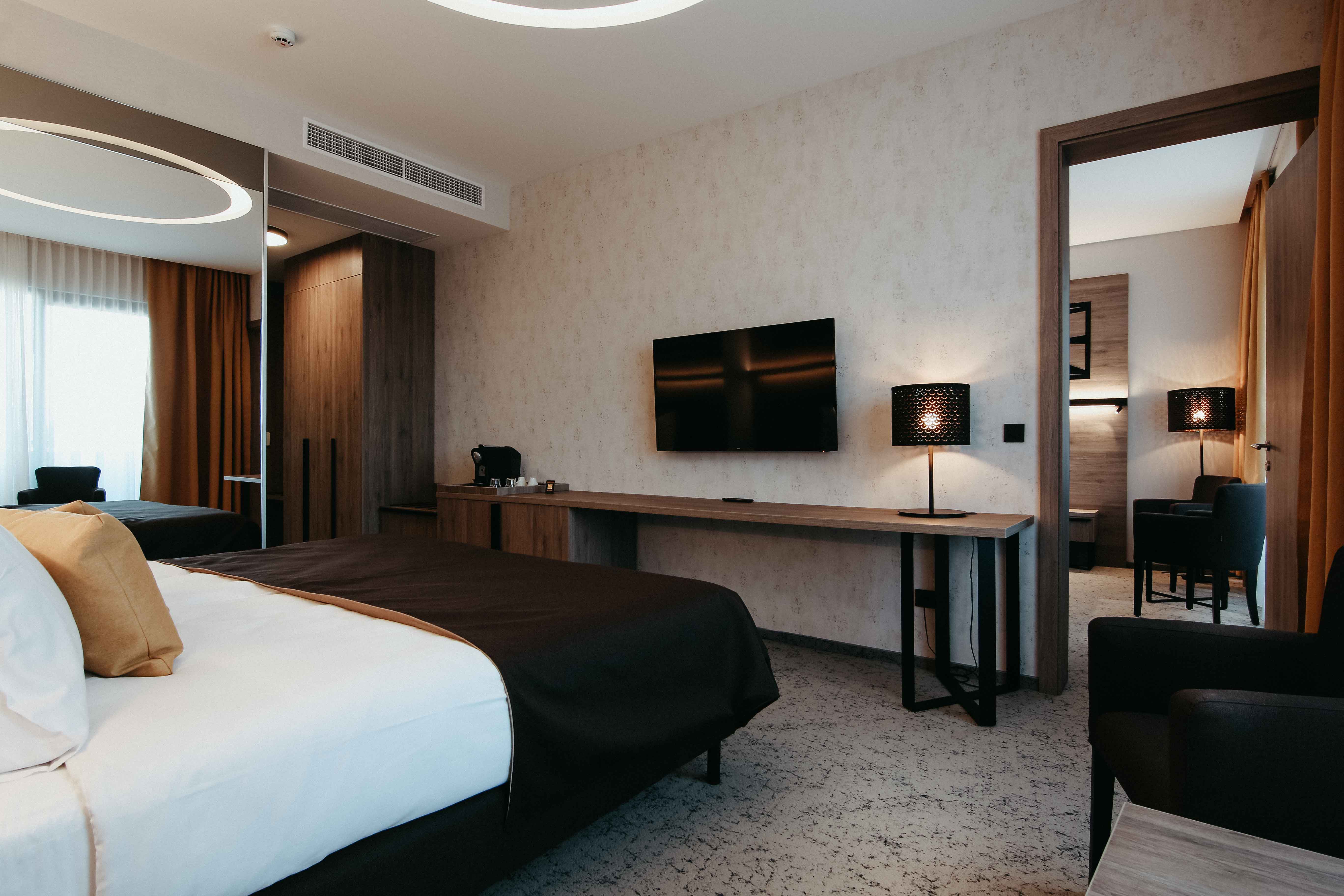 Hotel Vivat-Deluxe soba.jpg