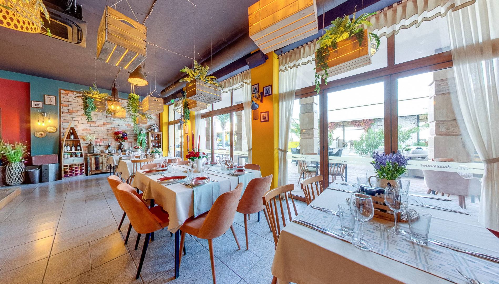 Maria Palace Hotel-Restoran.JPG