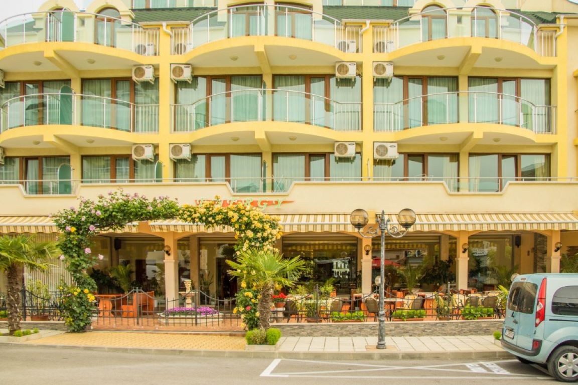 Hotel Energy-Hotel spolja.jpg