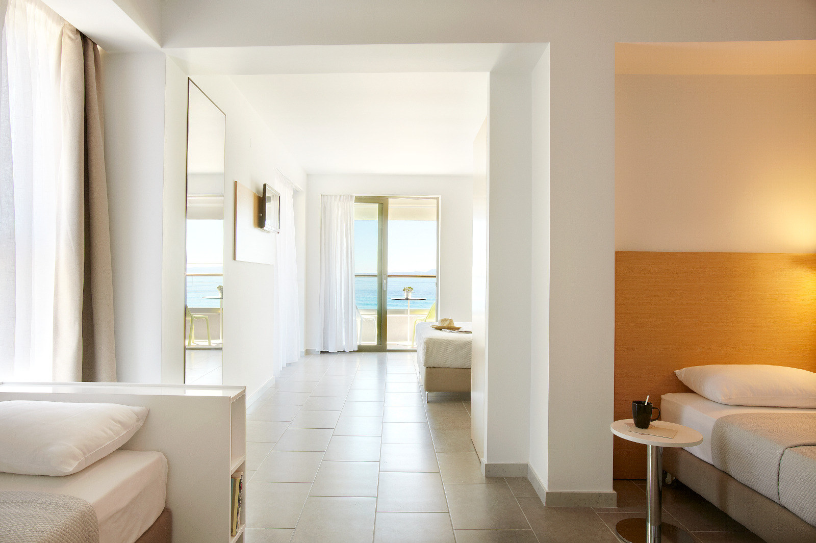 Hotel Margarita Sea Side-Superior soba pogled more.jpg