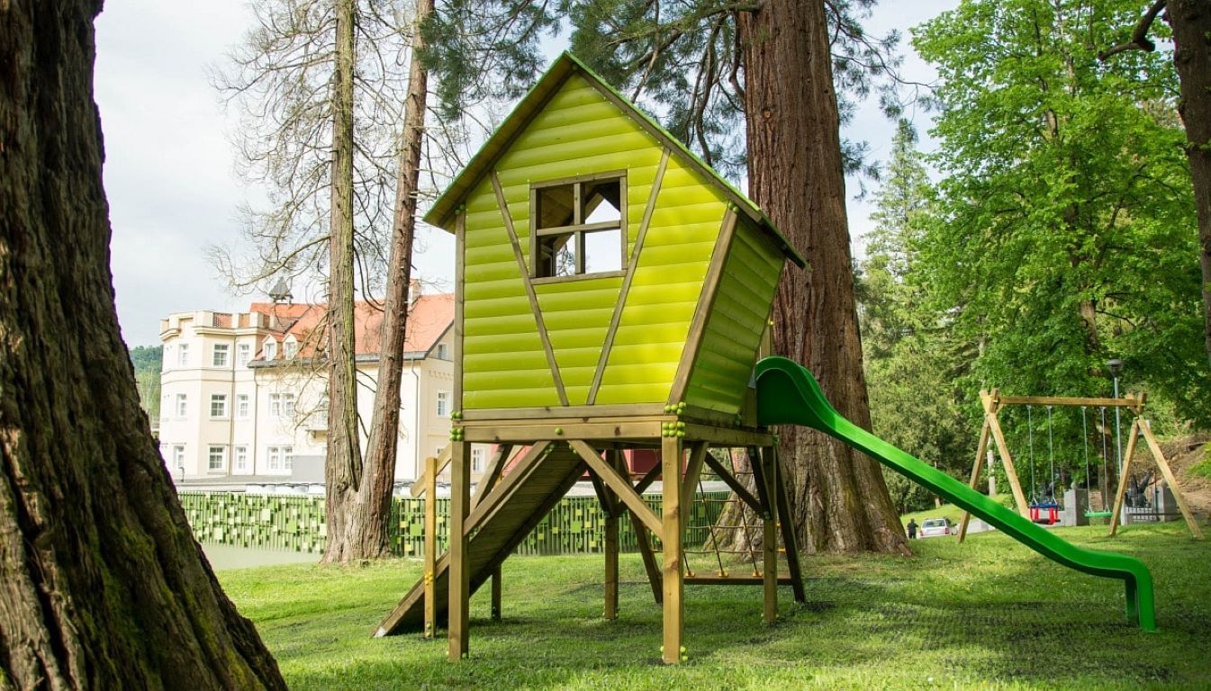 RImski Dvor Hotel-Decije igraliste.jpg