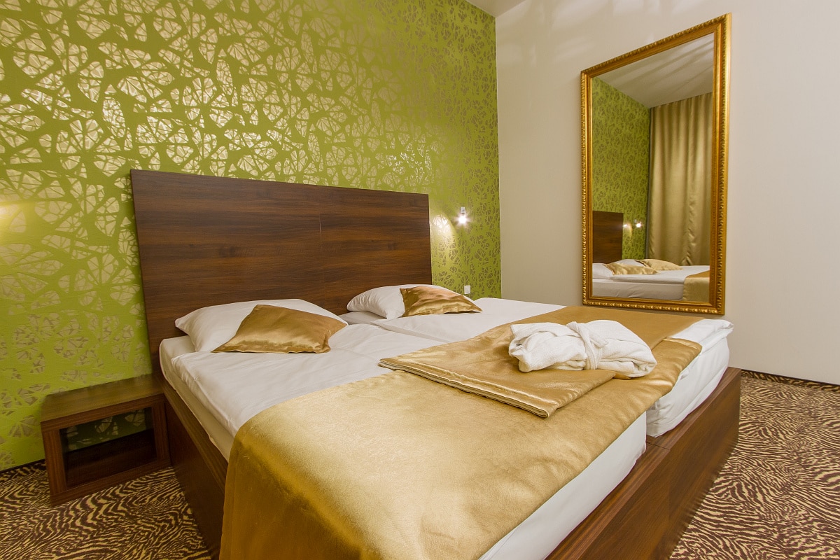 Rimski Dvor Hotel-Standardna soba.jpg