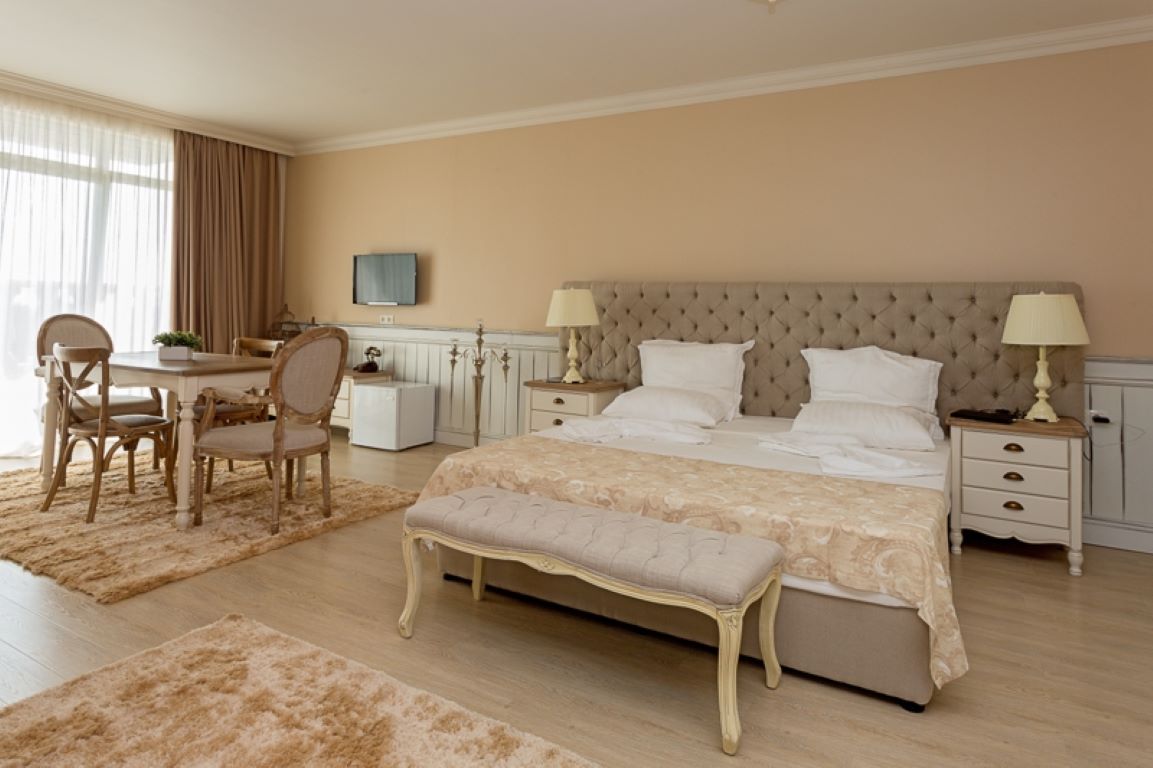 Therma Palace-Studio.jpg