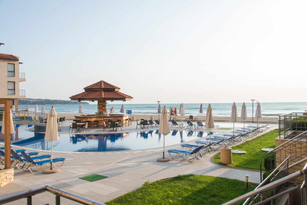 Hotel Obzor Beach Resort-Bazen.jpeg