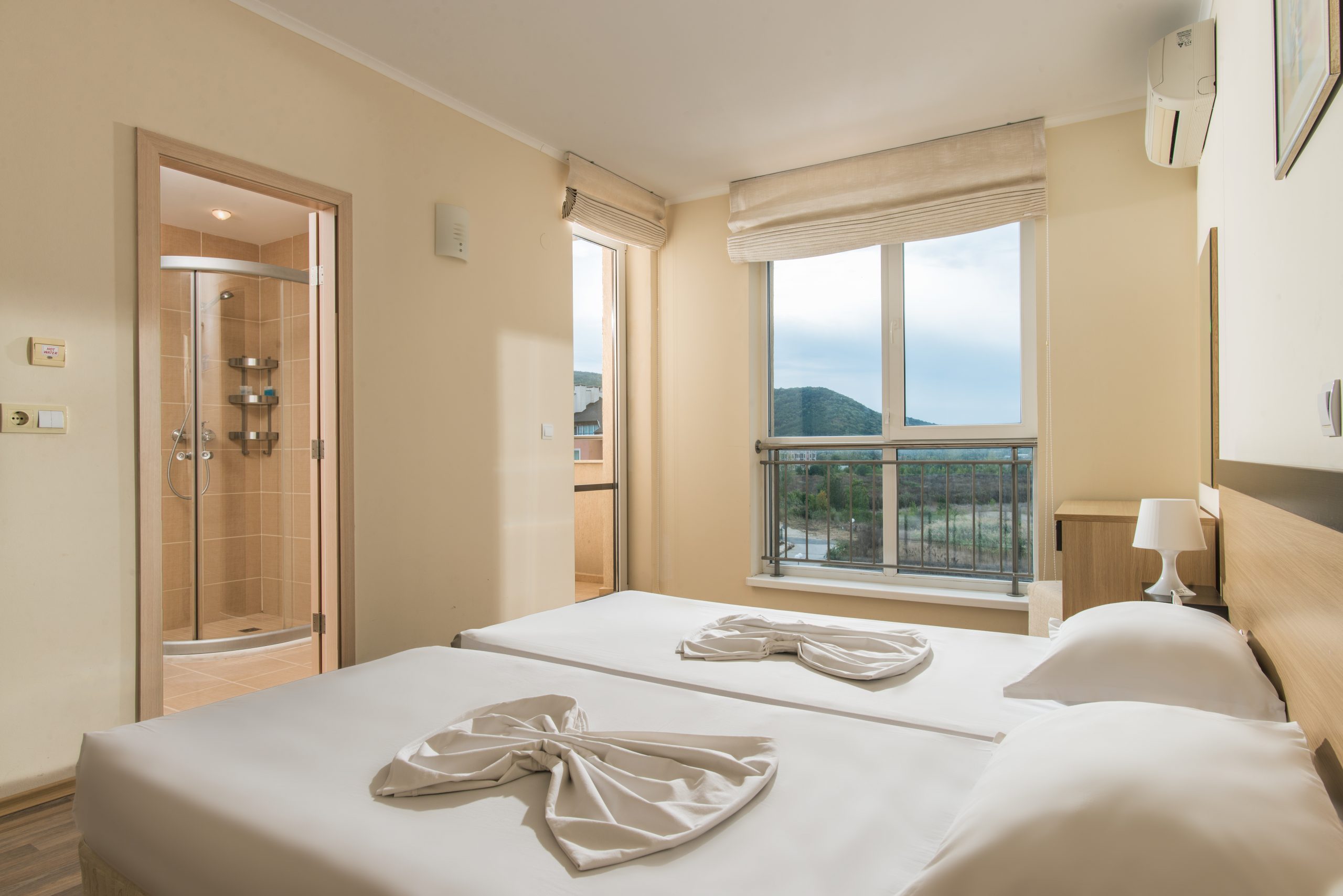 Obzor Beach Resort Hotel-Trosoban apartman.jpg