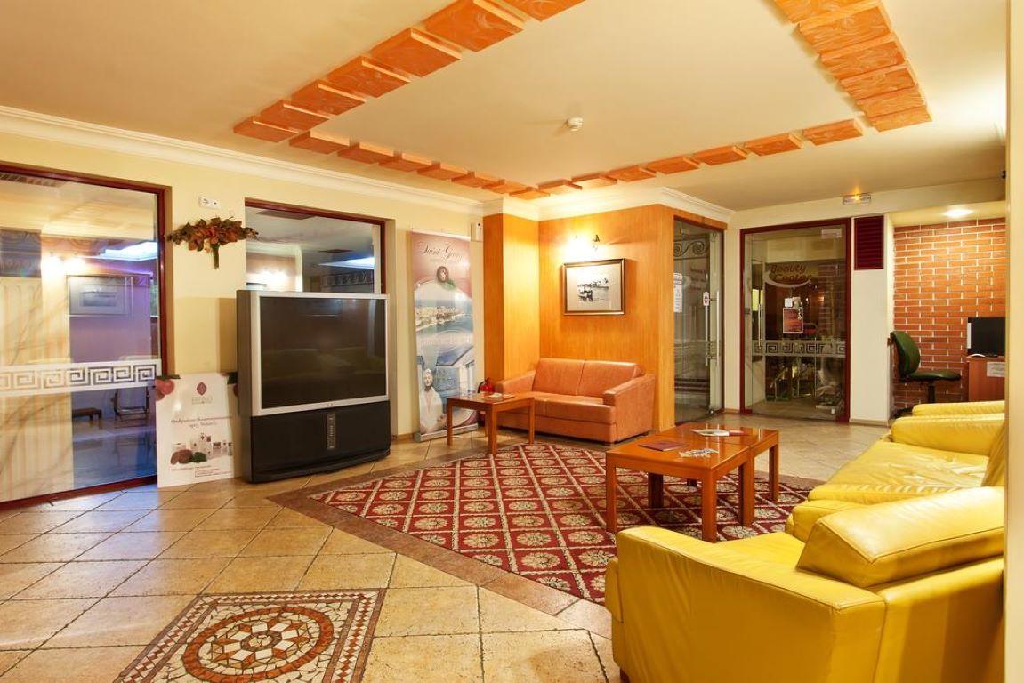 Saint George Pomorie-Lobby.jpg