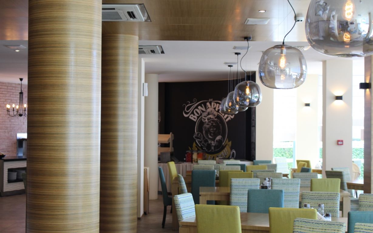 Hotel Marina Holiday Club-Restoran.jpg