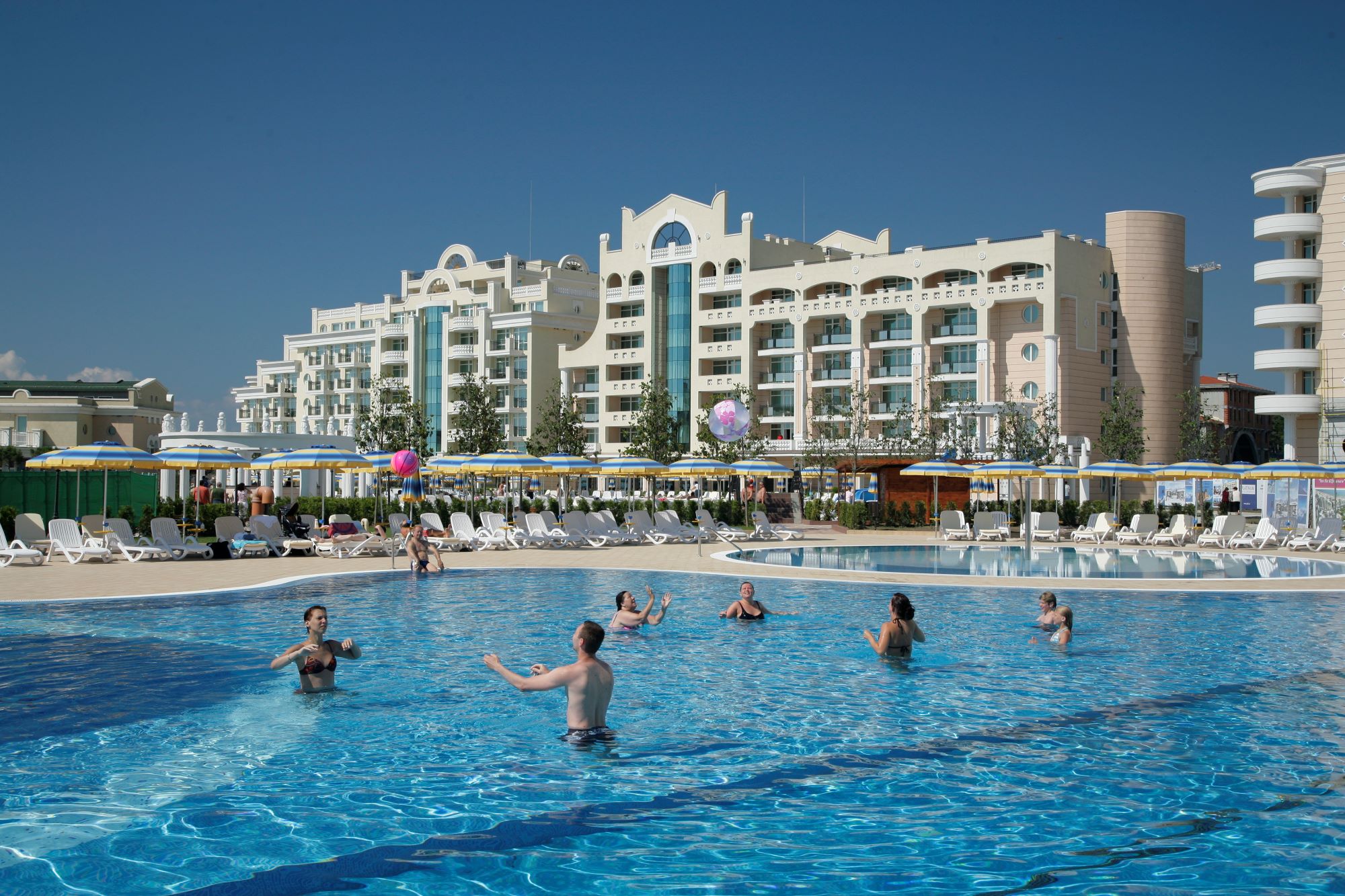 Hotel Sunset Resort-Bazen.jpg