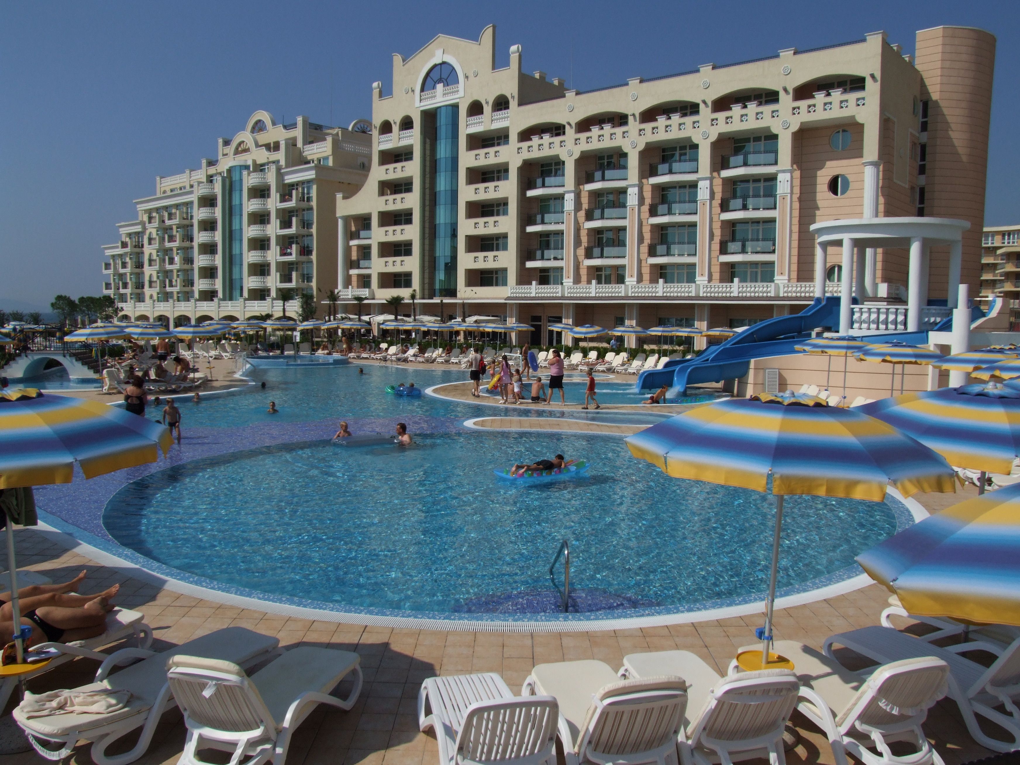 Sunset Resort Hotel-Bazen.JPG