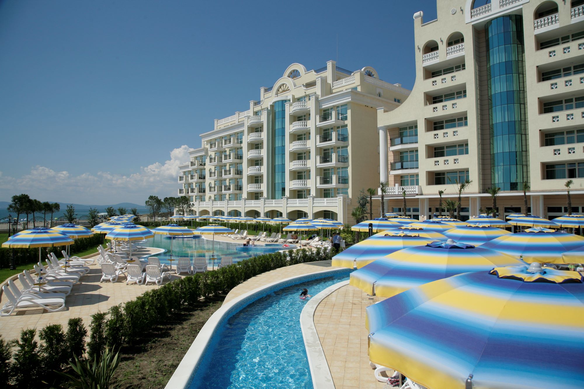 Sunset Resort Hotel-Lenja reka.jpg