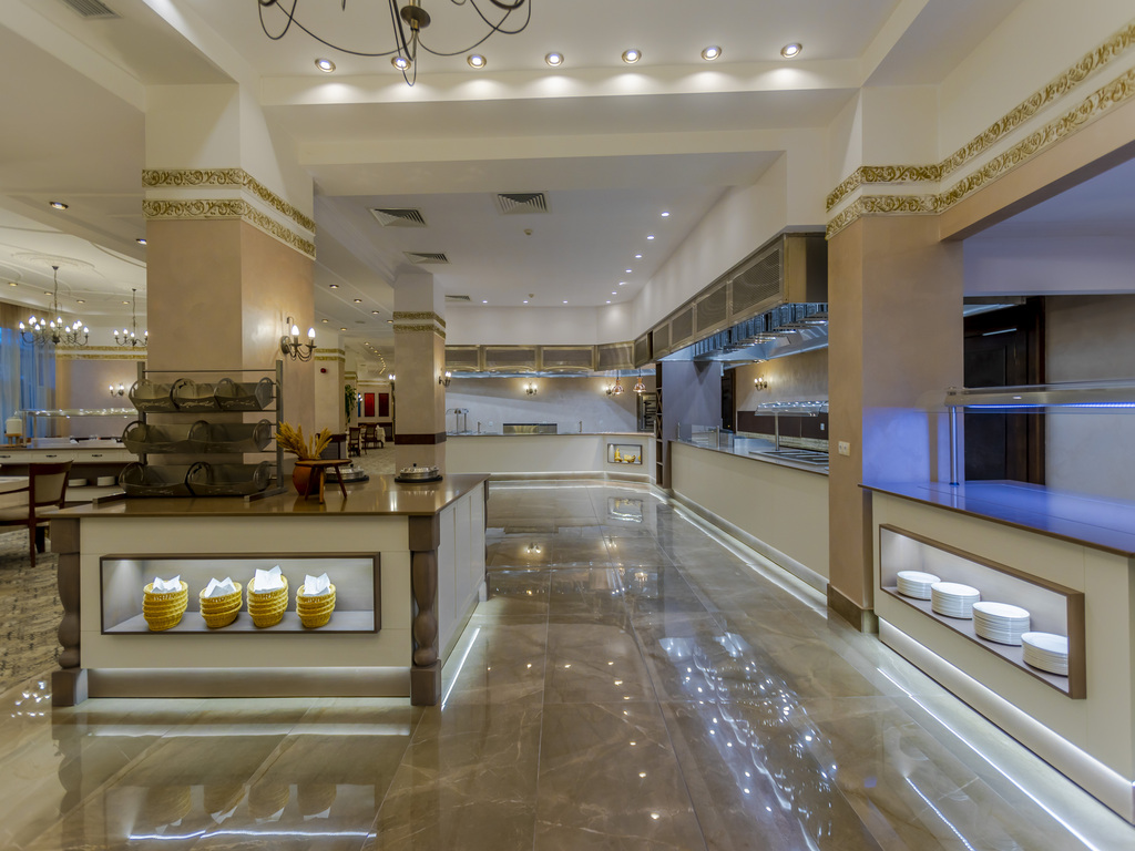 Grand Pomorie Hotel-Restoran.jpg