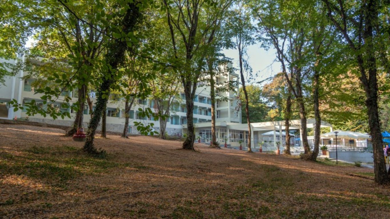 Ariana Hotel-Okruzenje hotela.jpg