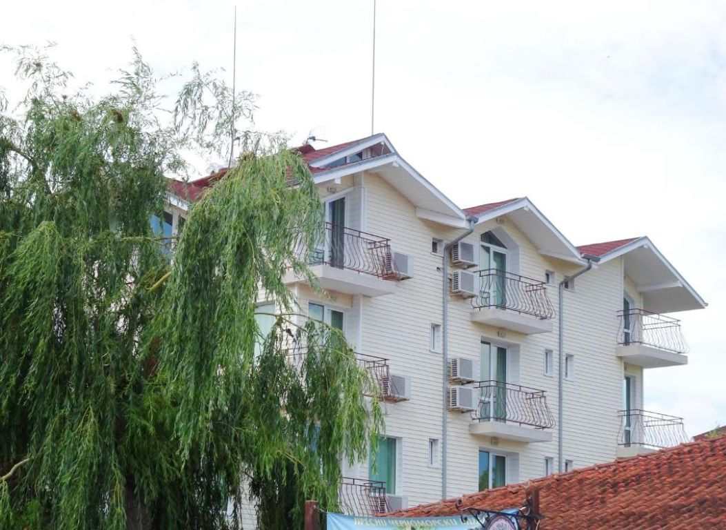 Niko Hotel-Zgrada hotela.jpg