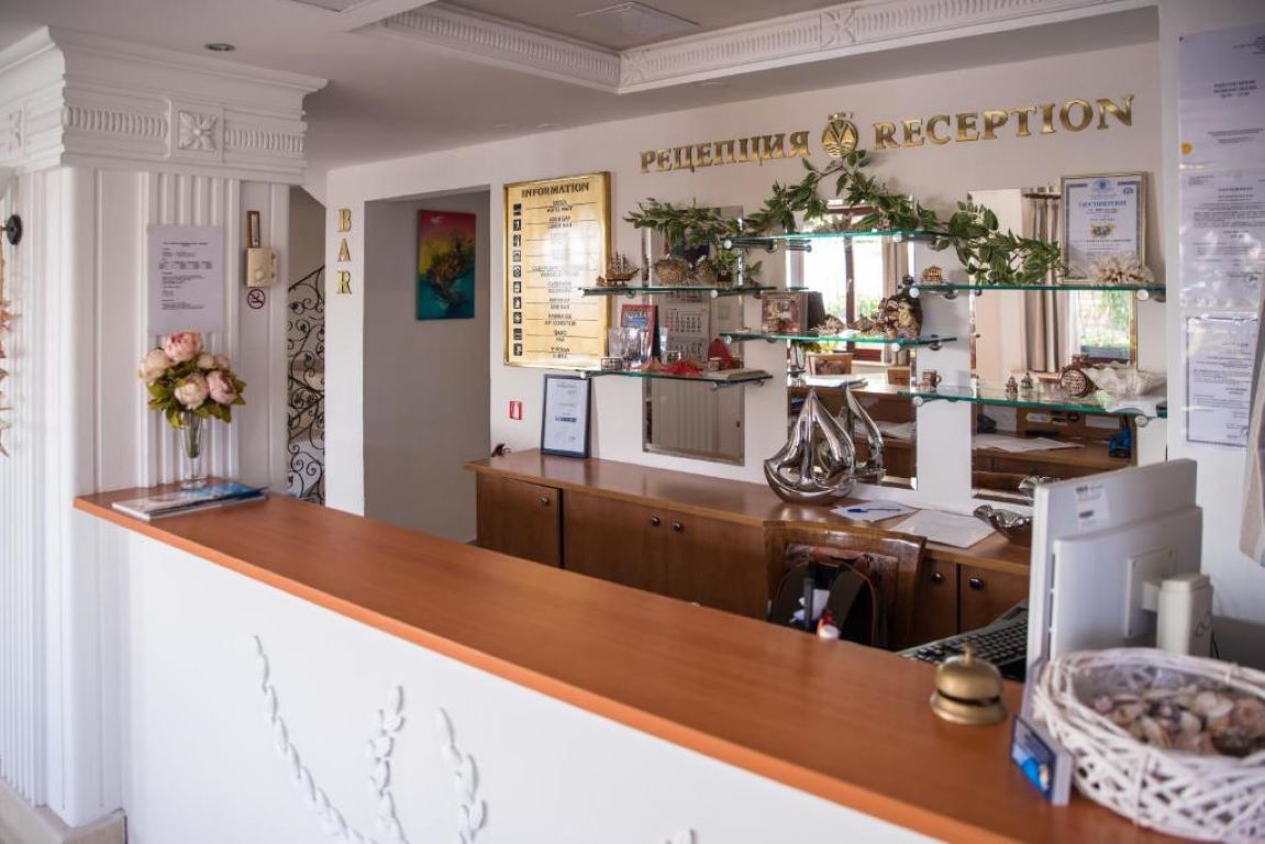 Hotel Victoria Nessebar-Recepcija.jpg