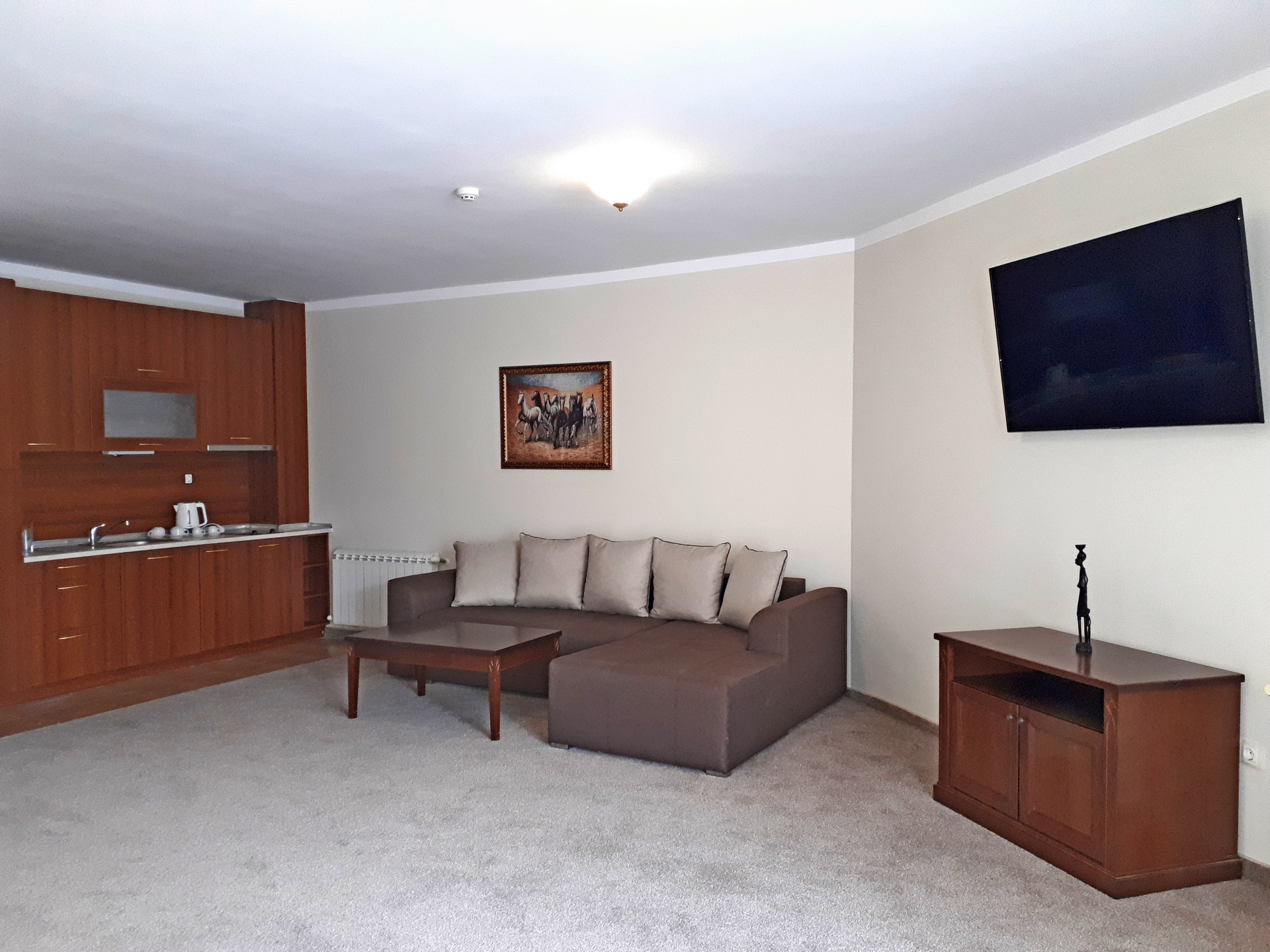 Hotel Maria Revas-Studio.jpg