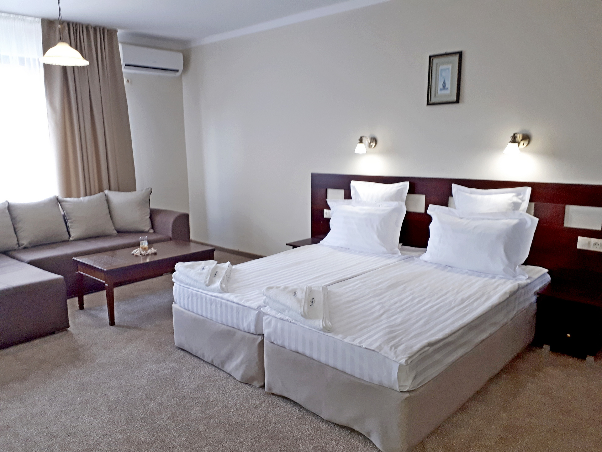 Maria Revas Hotel-Standardna soba.jpg
