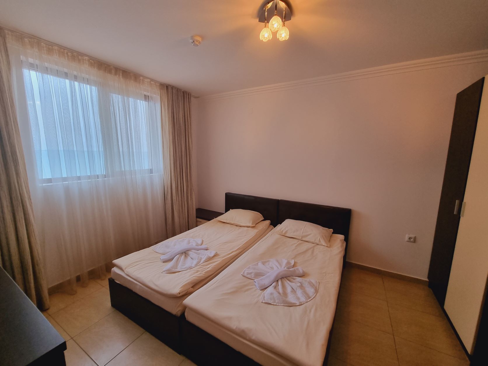 Bademite First Line Premium-Jednosoban apartman spavaca soba.jpg