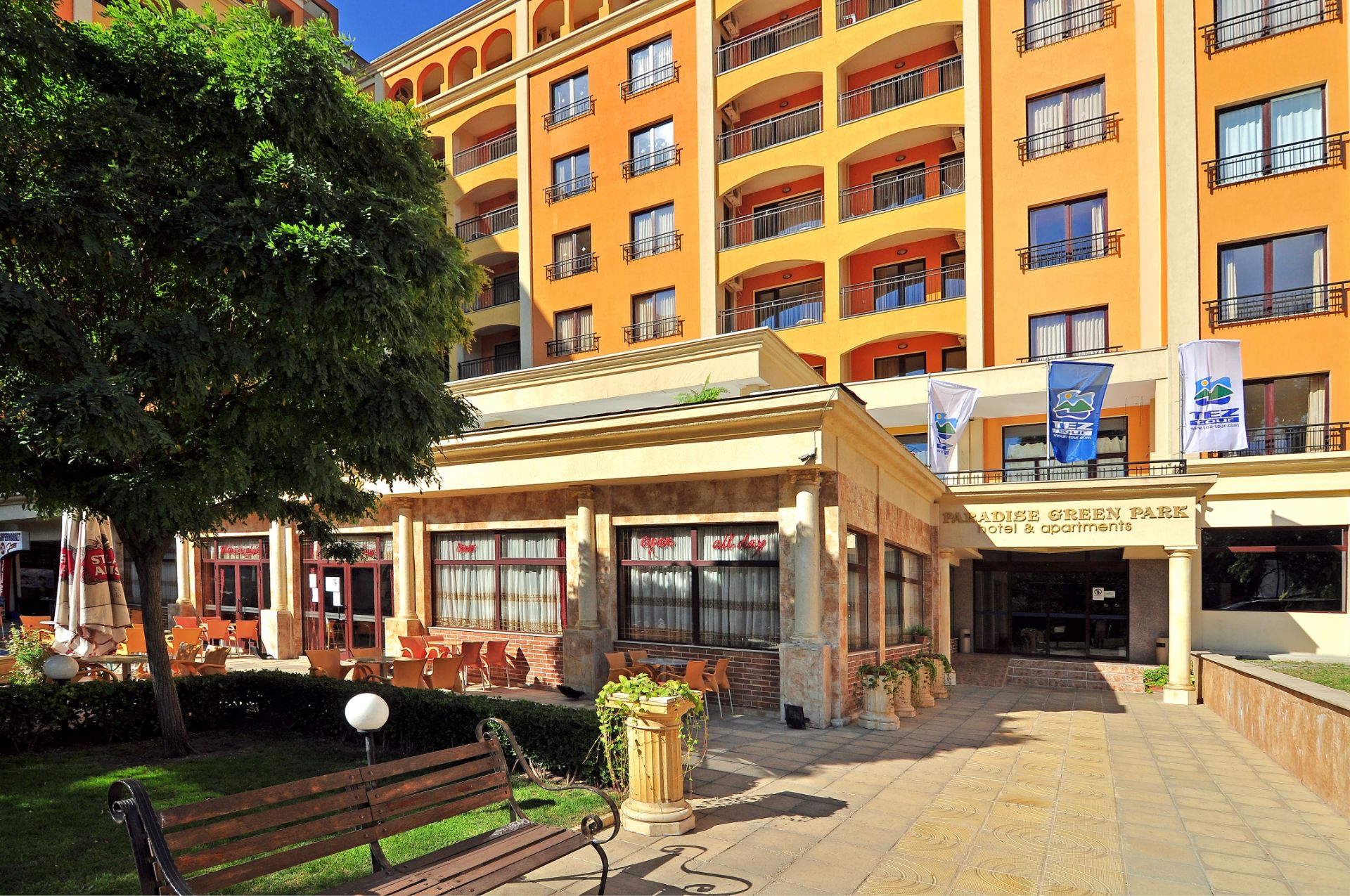 Paradise Green Park-Ulaz u hotel.jpg