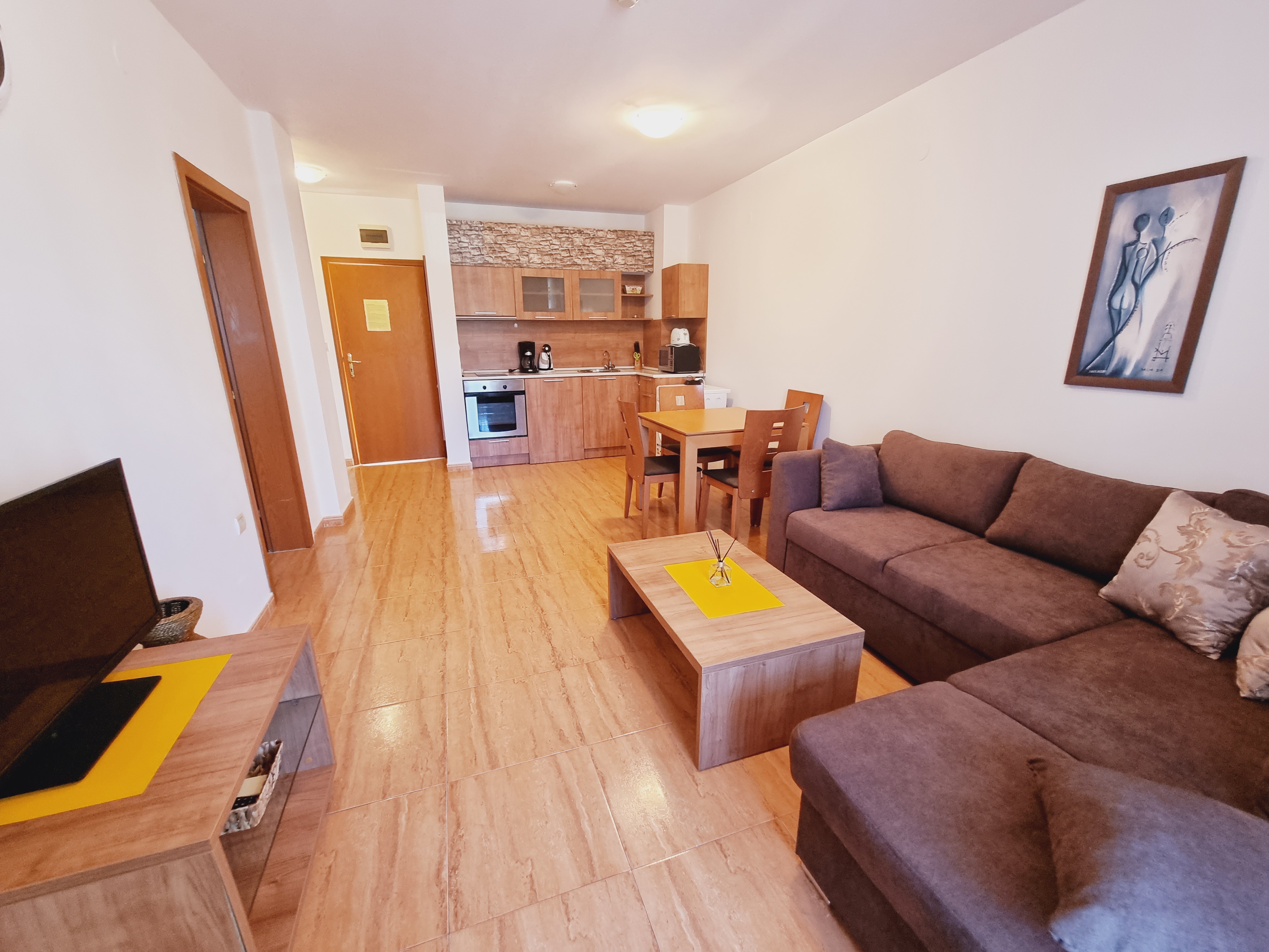 Kambani I, II & III Second Line-Jednosoban apartman dnevna soba.jpg