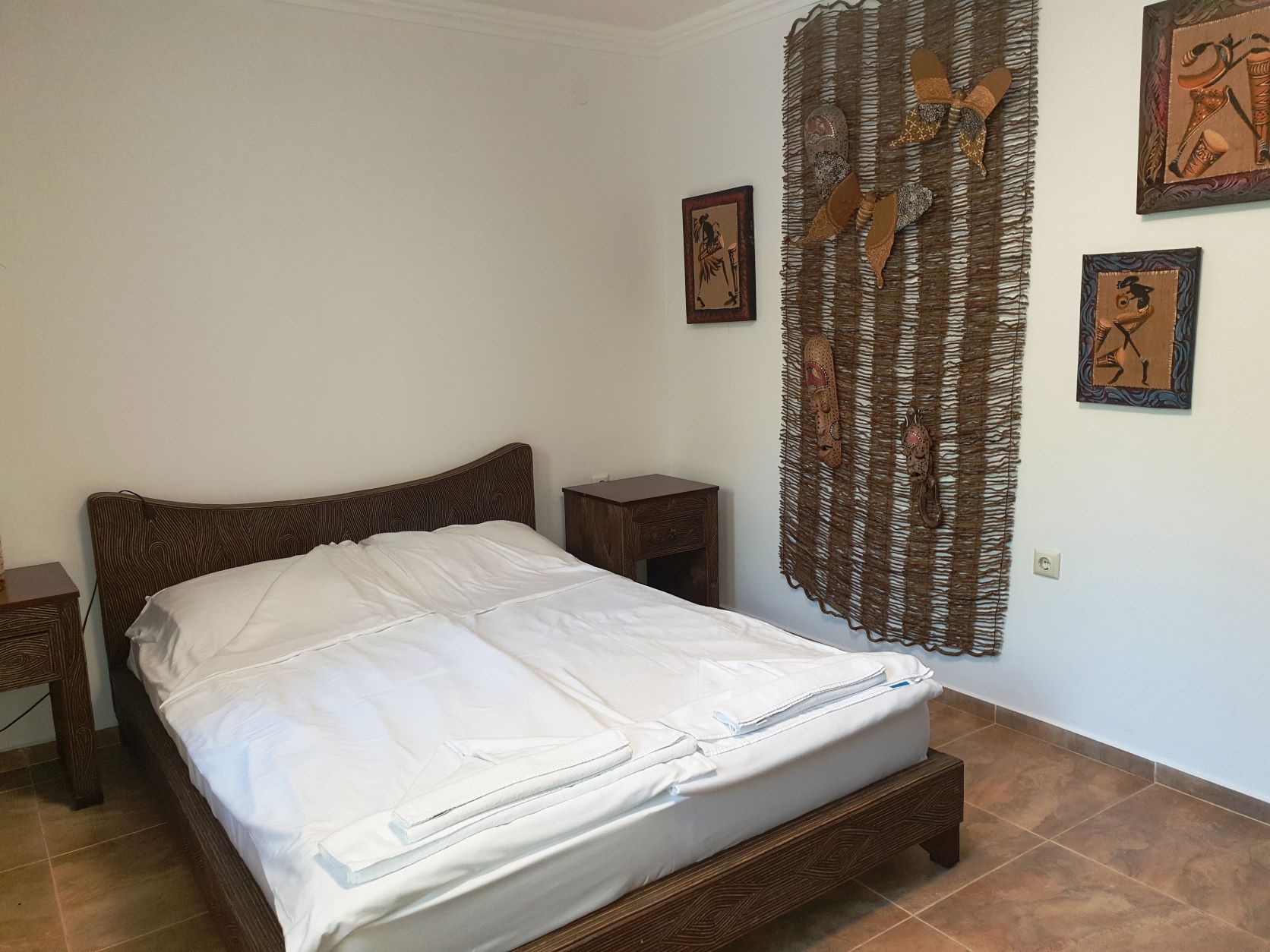 Monastery First Line Premium-Dvosoban apartman spavaca soba.jpg