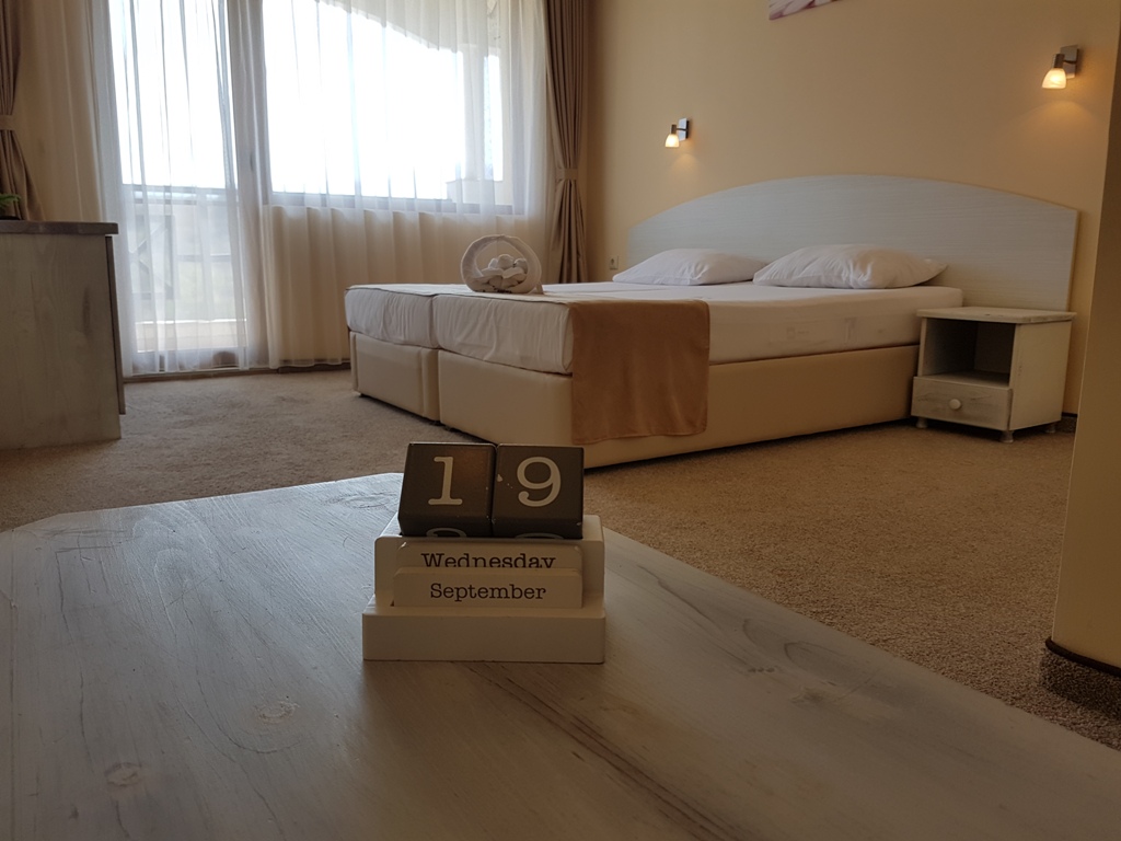 Toma's Residence Hotel-Jednosoban apartman delimičan pogled more.jpg