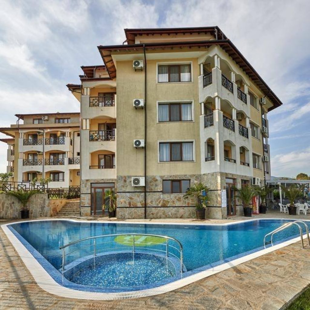 Toma's Residence-Hotel spolja.jpg