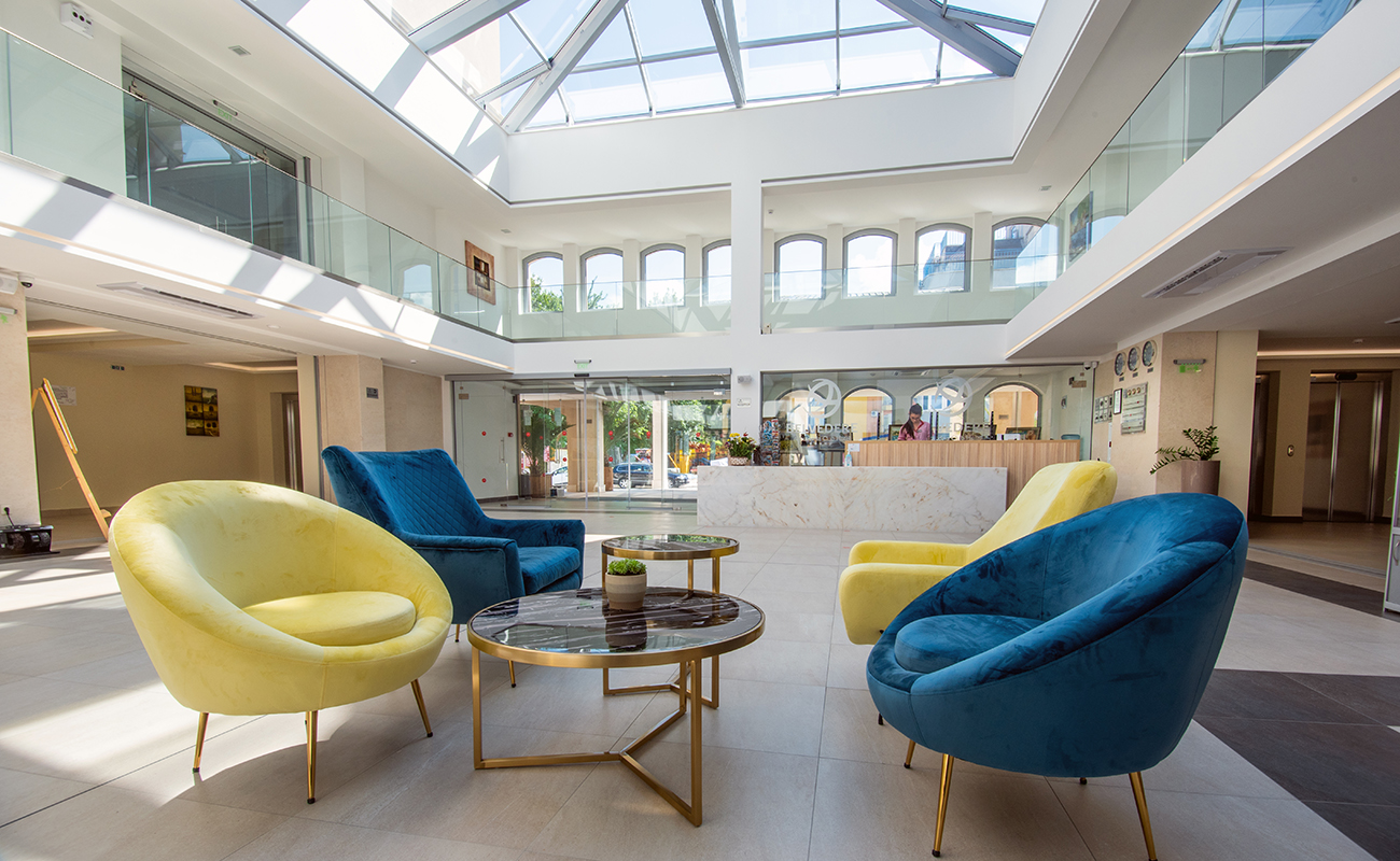 Belvedere Hotel-Lobby.jpg
