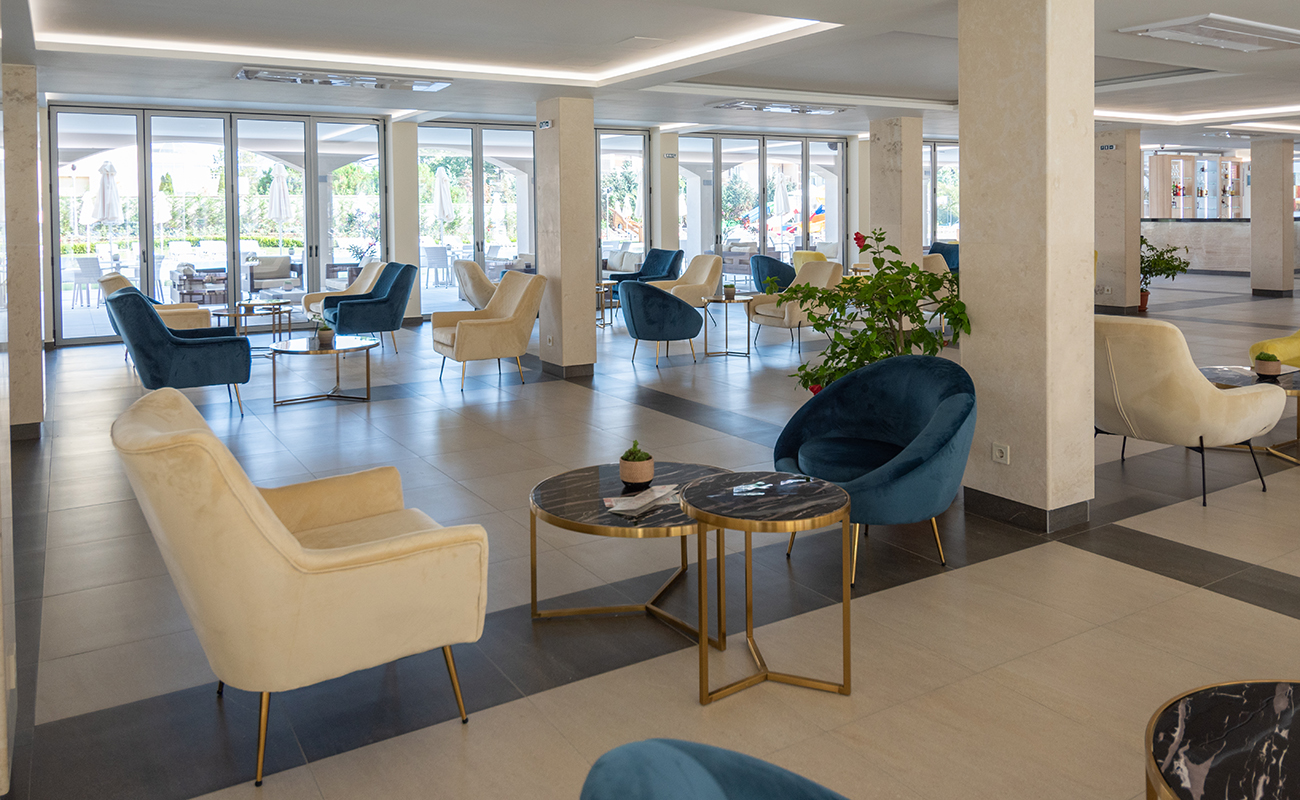 Hotel Belvedere-Lobby.jpg