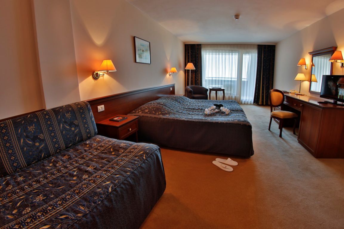 Riviera Beach-Apartman.jpg
