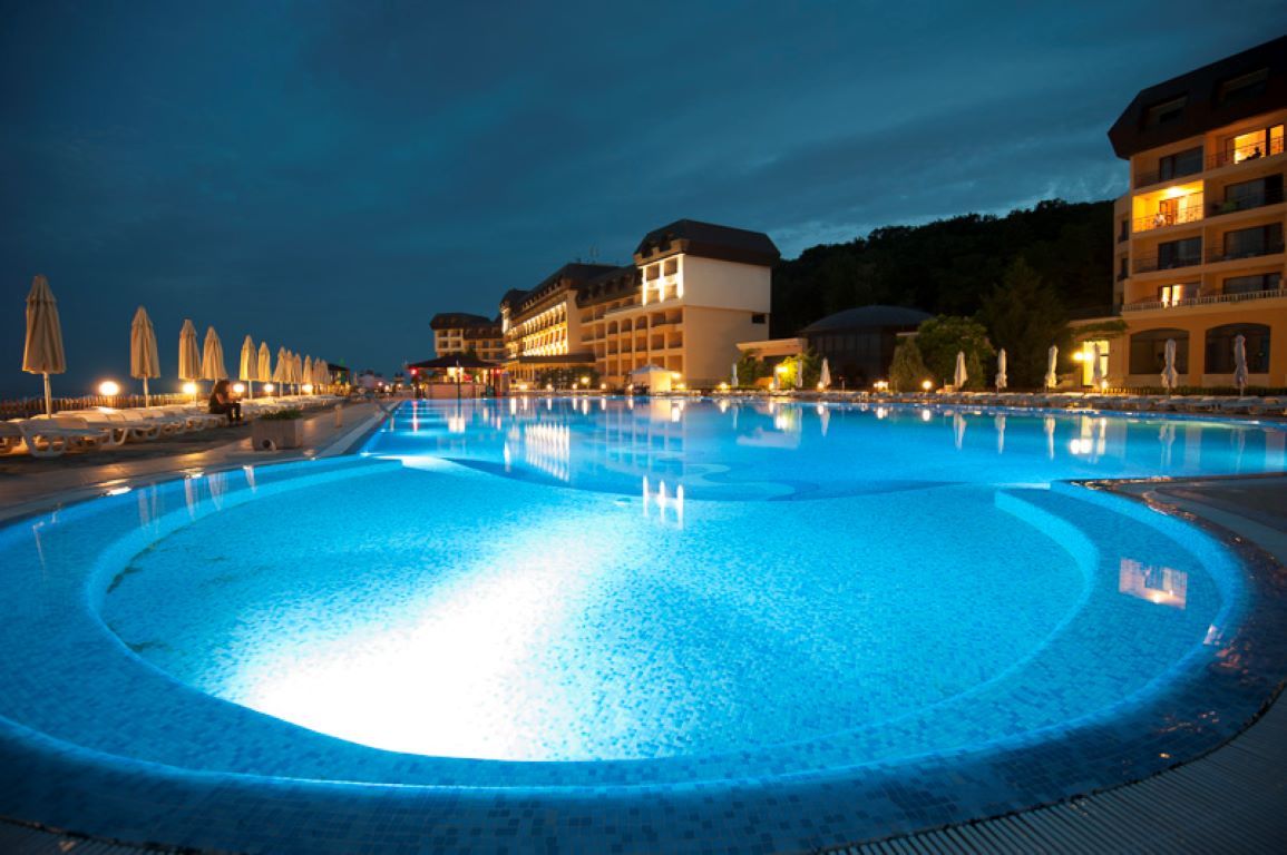 Riviera Beach Hotel-Nocni izgled.jpg