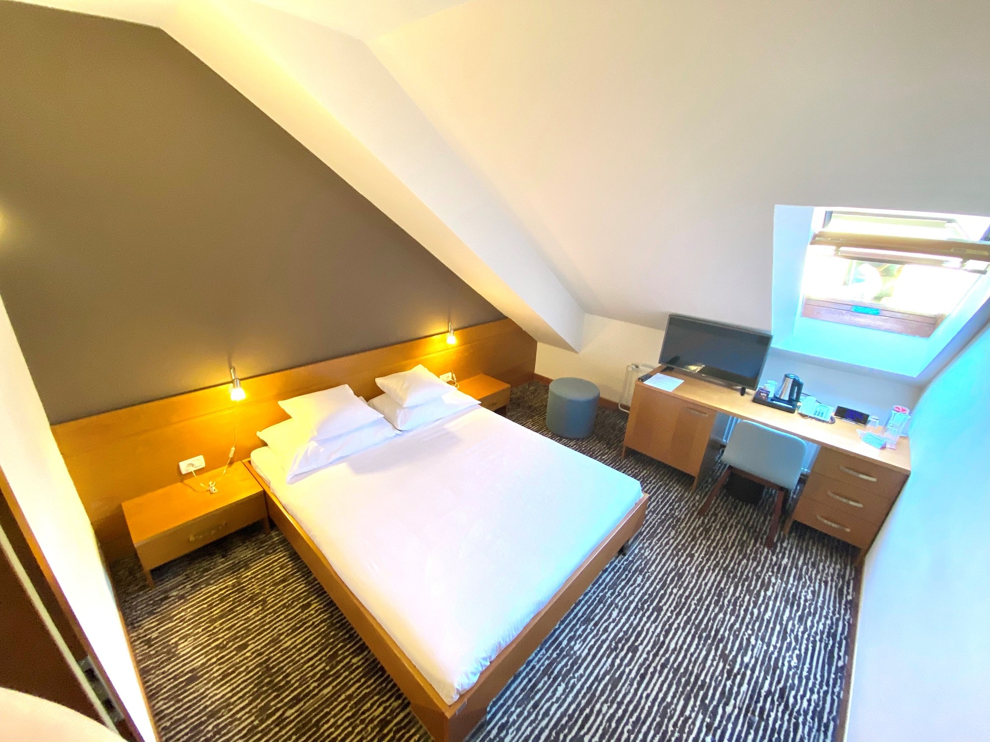Best Western Hotel Kranjska Gora-Standardna soba.jpg