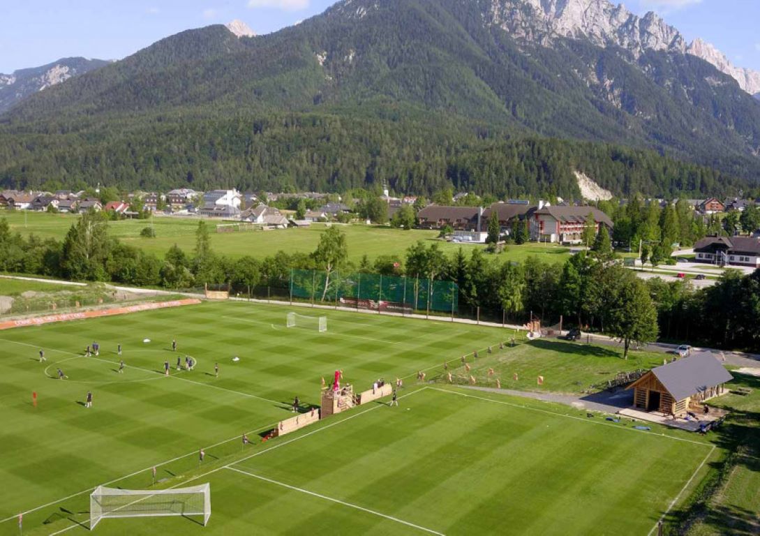 Kompas Hotel-Sportski tereni.jpg