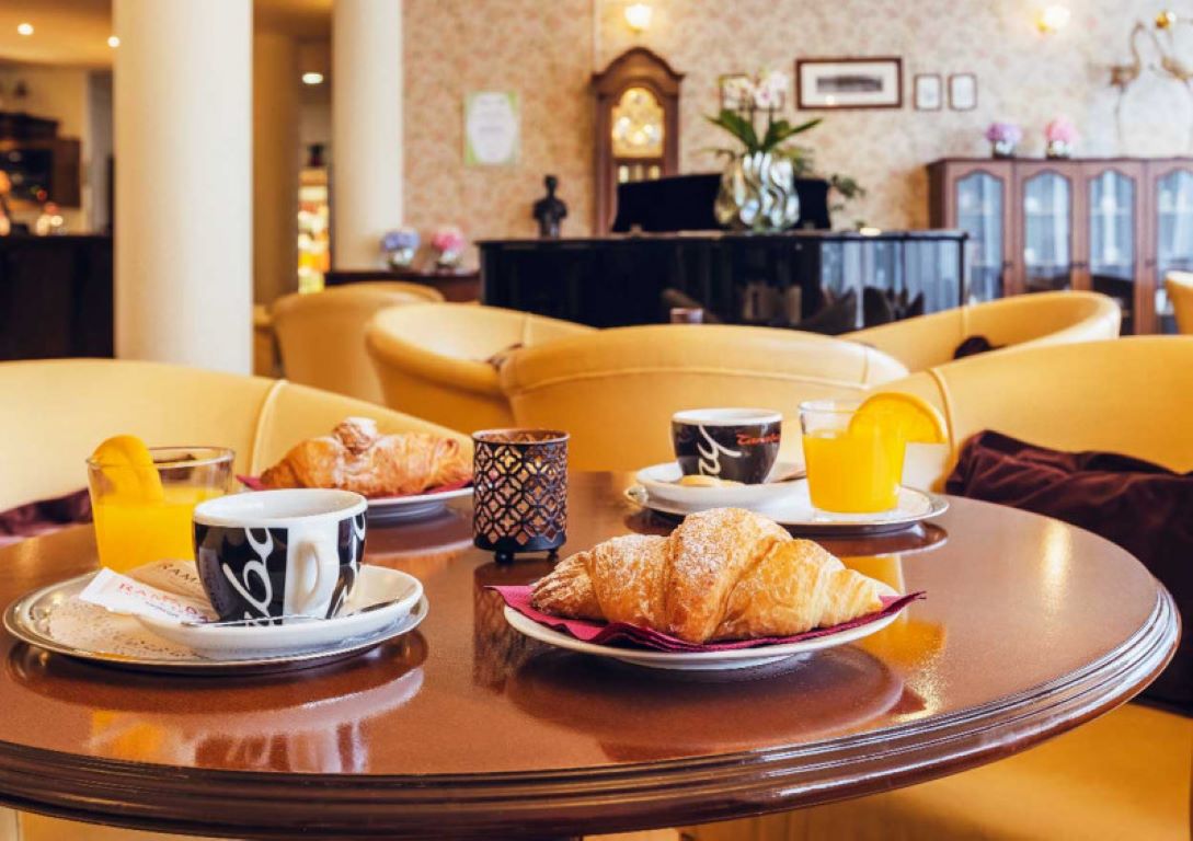 Ramada Hotel & Suites-Lobby bar.jpg