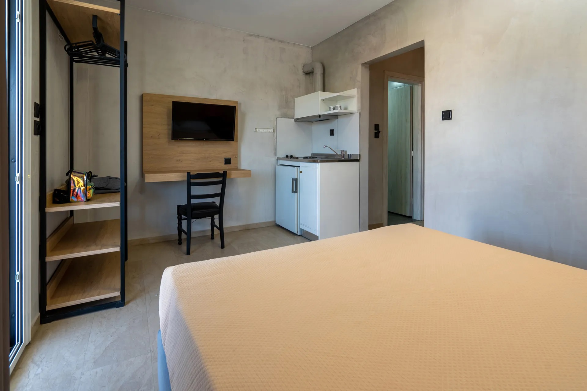 Bemyguest Comfort Zefyros-Economy soba.jpg