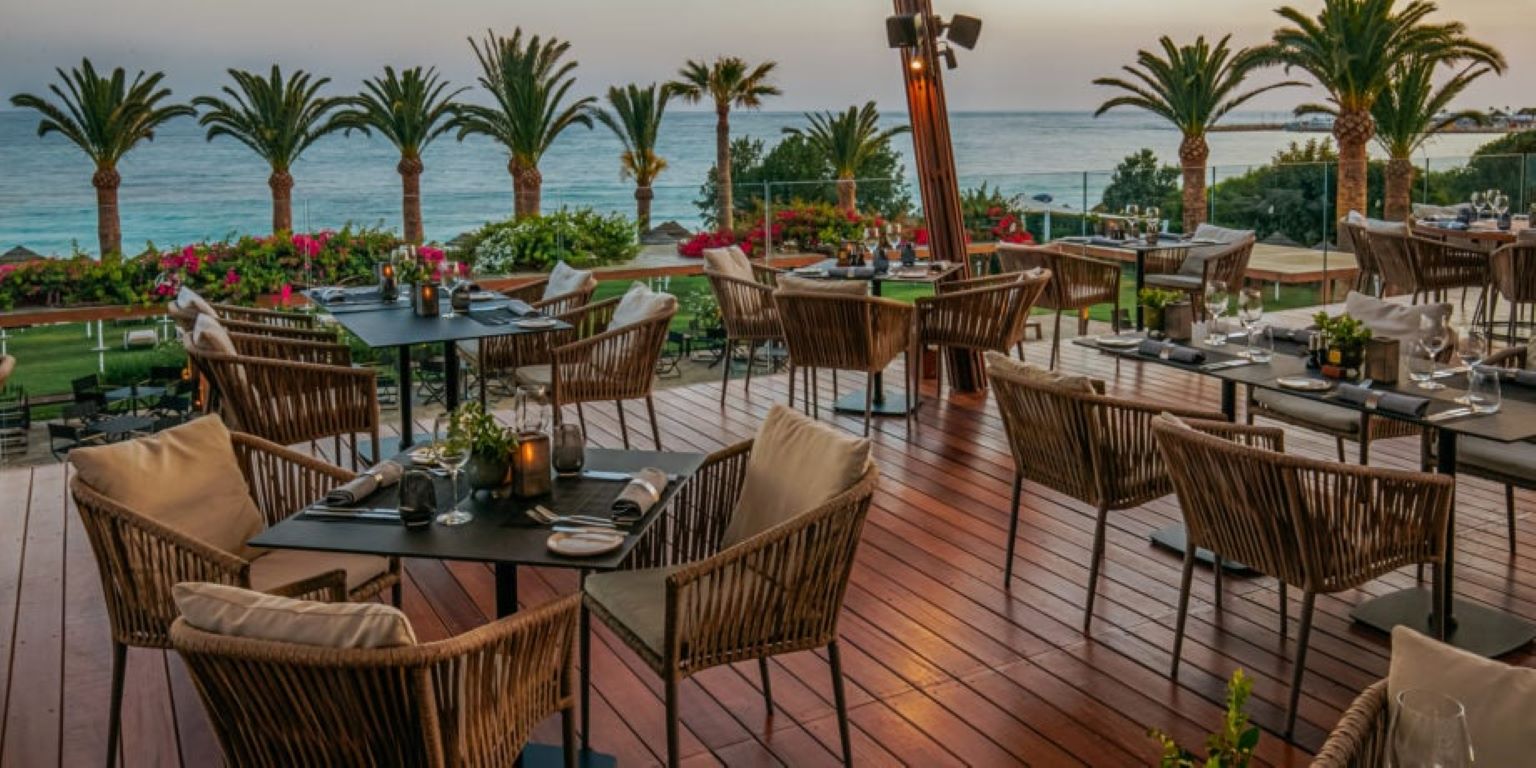 ALion Beach-Veranda restorana.jpg