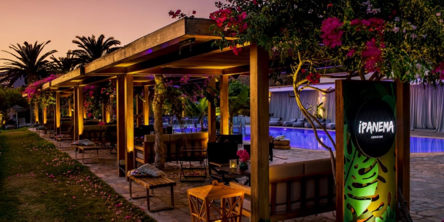 Hotel Alion Beach-Lounge bar.jpg