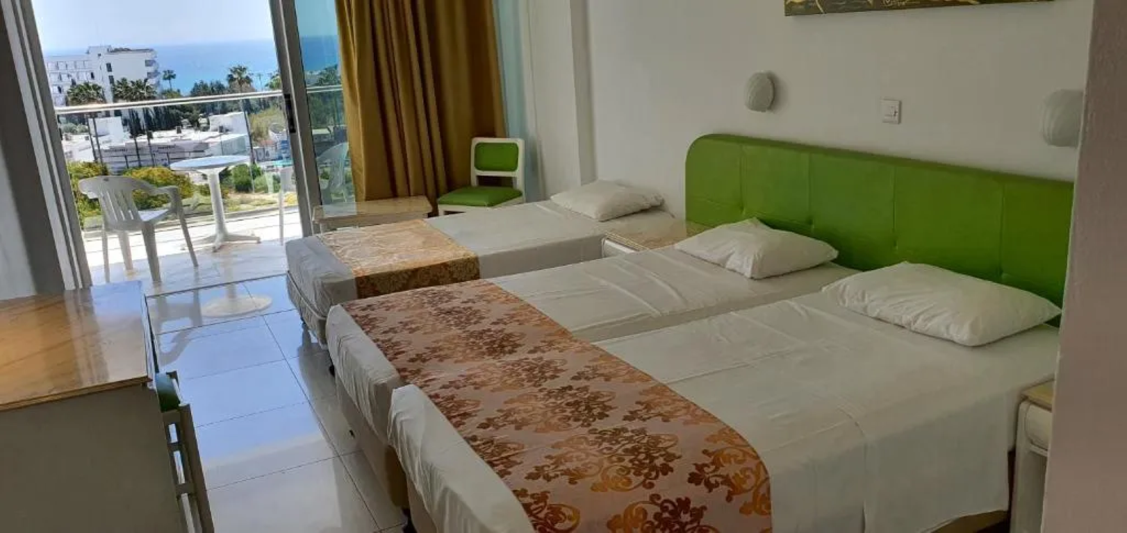 Corfu Hotel-Superior soba pogled more.png