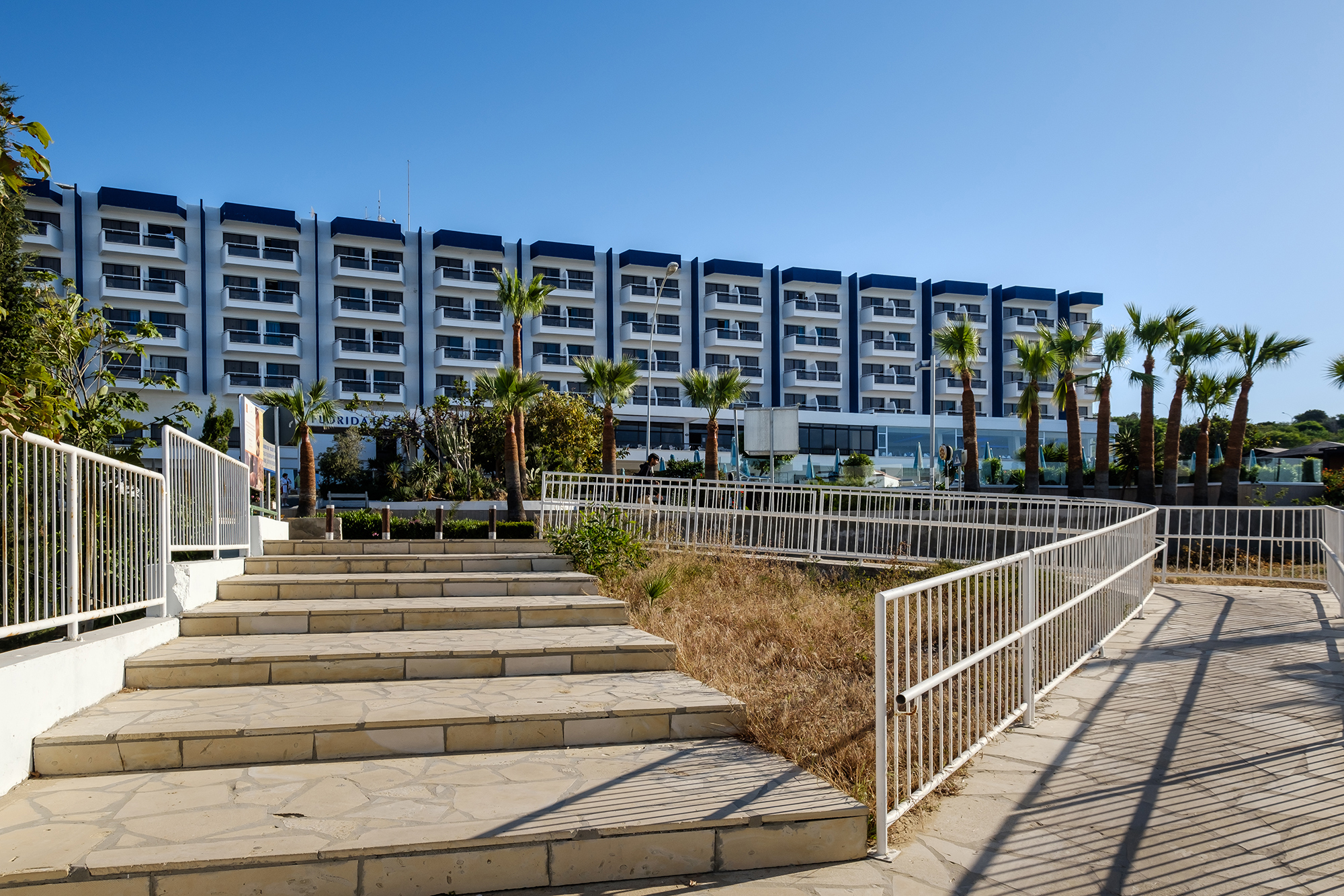 Cyprotel Florida Hotel-Hotel spolja.jpg