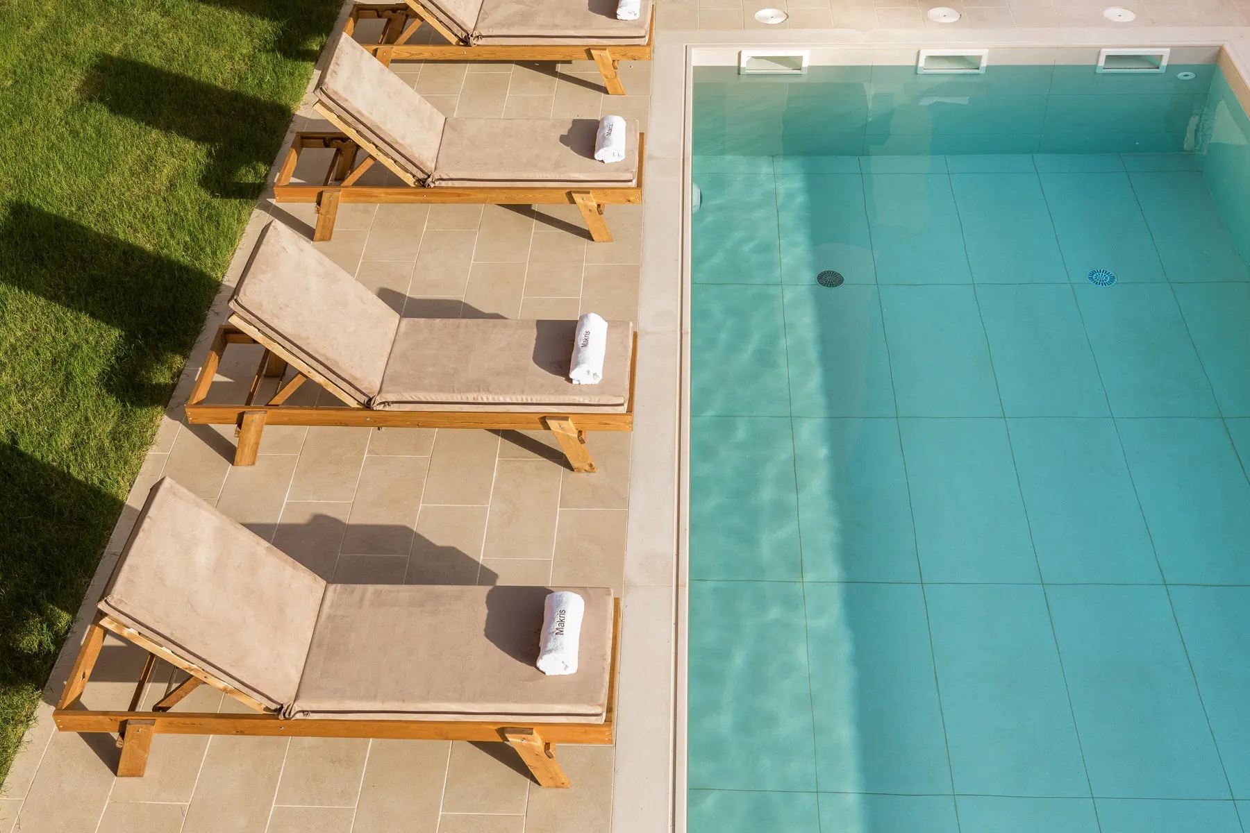 Makris Luxury Rooms-Bazen.jpg