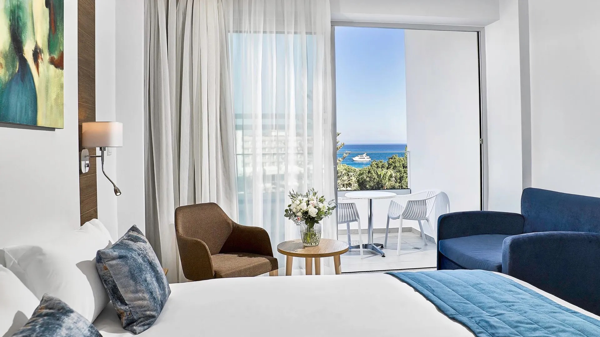 Gaia Sun N Blue Hotel-Standardna soba pogled more.jpg