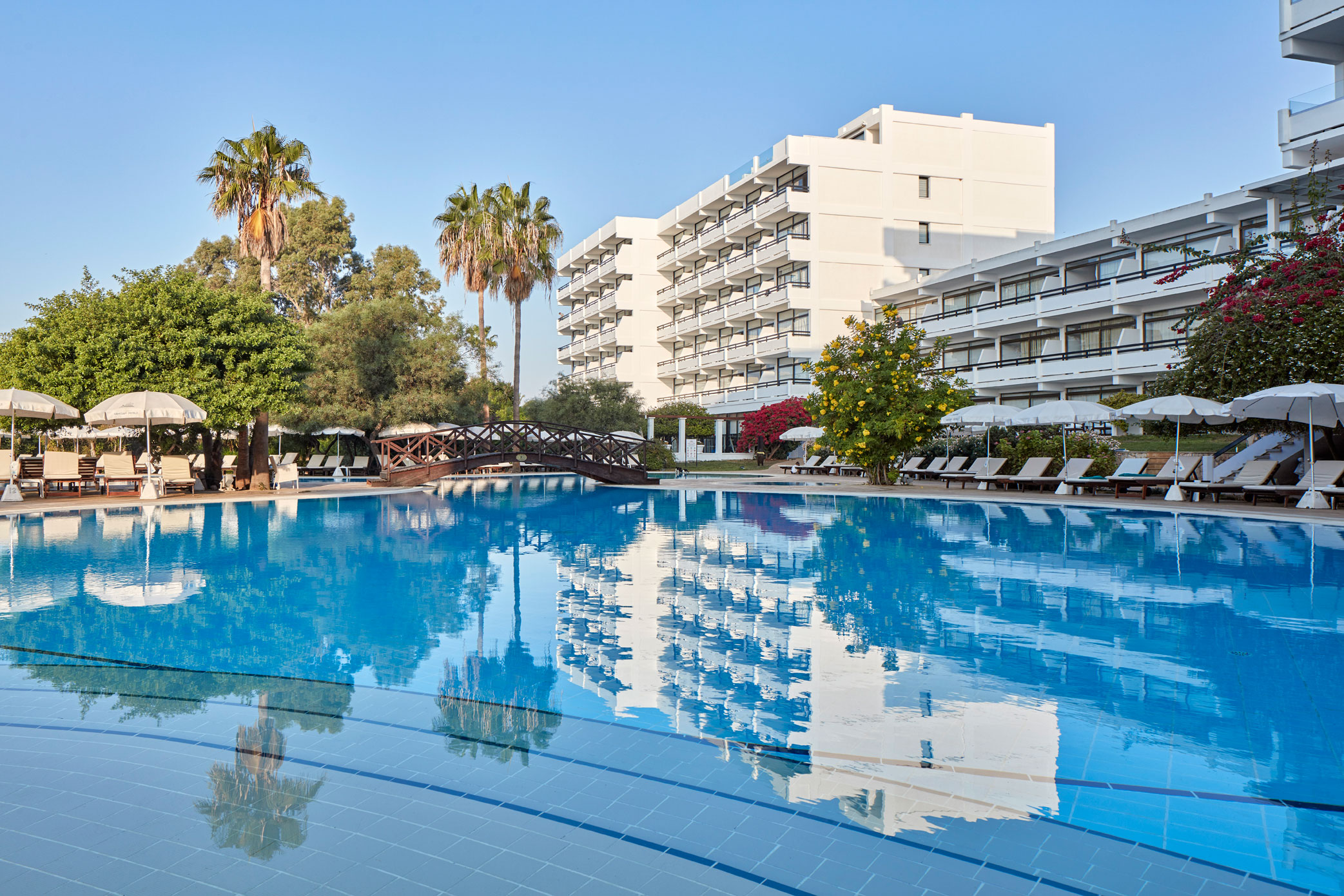 Grecian Bay Hotel-Bazen.jpg