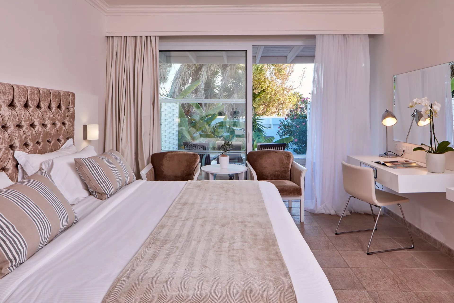 Hotel Grecian Bay-Bungalov basta.jpg