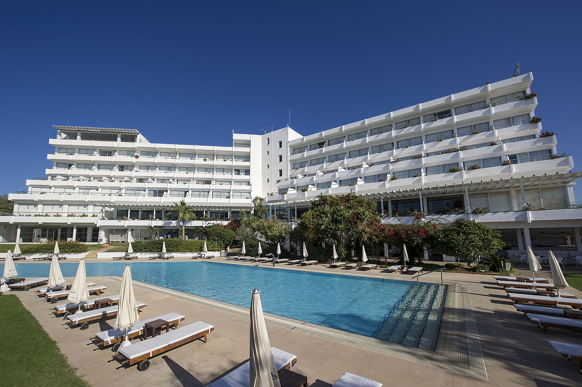 Hotel Grecian Sands-Hotel spolja.jpg