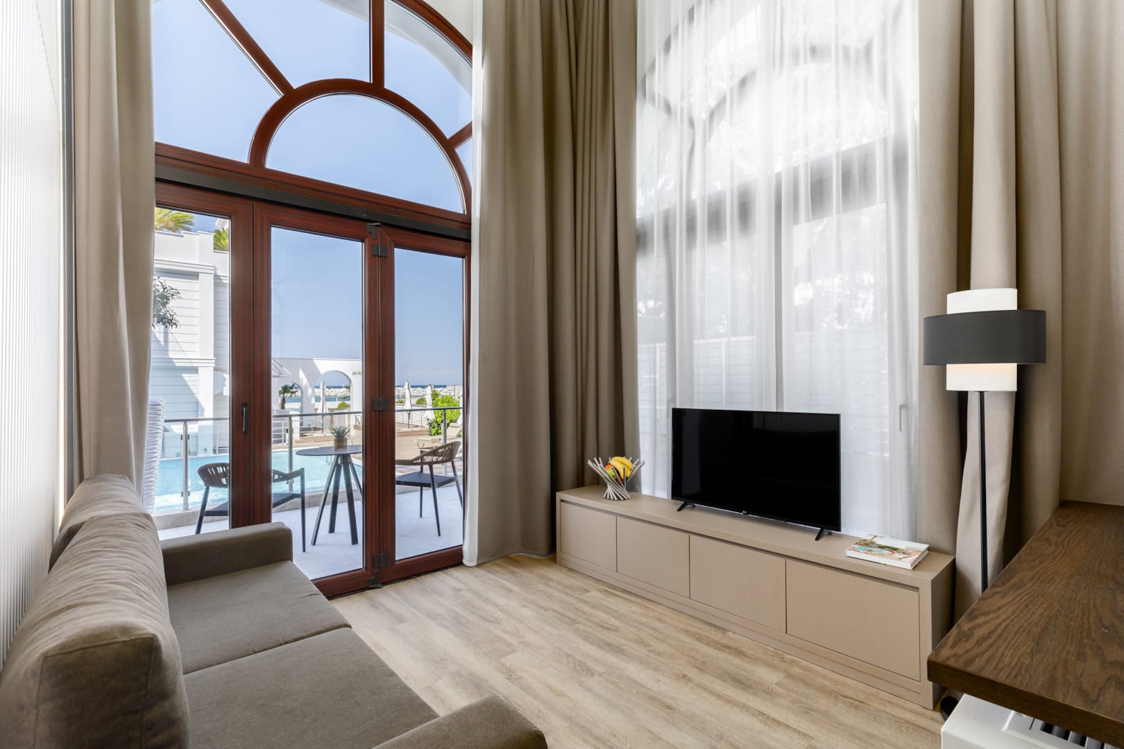 Diverso Platamon Luxury Hotel & Spa-Deluxe porodicni suite.jpg