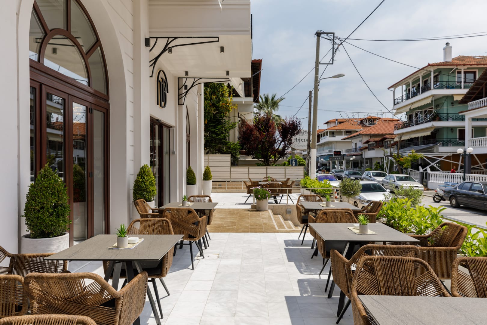 Diverso Platamon Luxury Hotel & Spa-Terasa bara.jpg